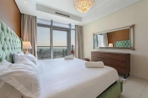 Luxurious One Bedroom Apartment Dubai 0*,