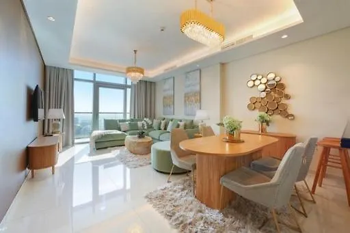 Luxurious One Bedroom Apartment Dubai 0*,
